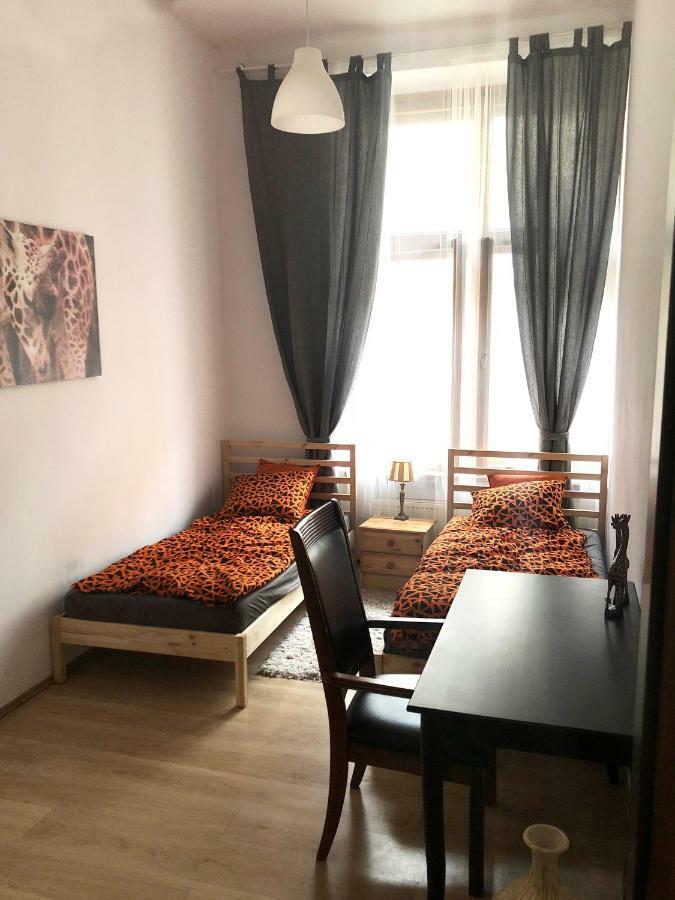 Glamour Apartment Florianska 32 Cracóvia Exterior foto